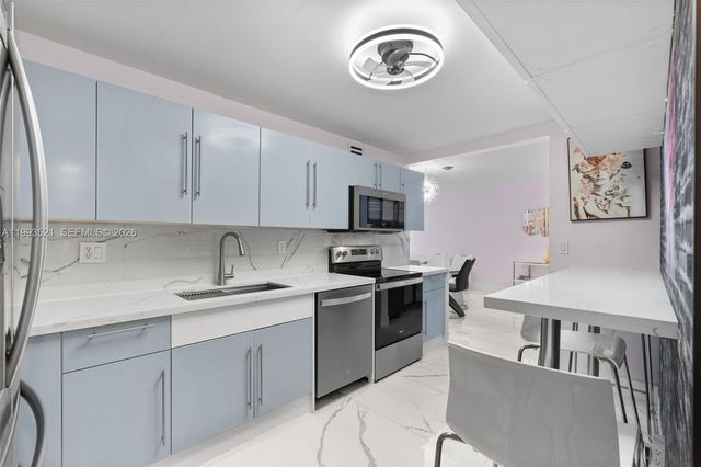 3000 S Ocean Dr 606, Hollywood, FL 33019