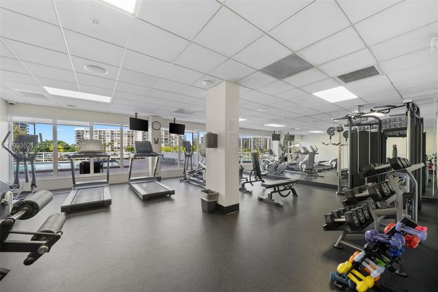 3000 S Ocean Dr 606, Hollywood, FL 33019