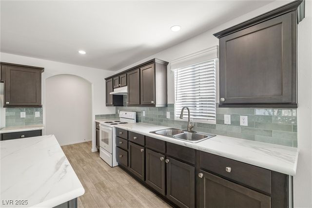 410 Candle Stick Avenue, Pahrump, NV 89048