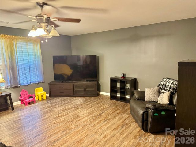 658 Buckskin Road, Oakboro, NC 28129