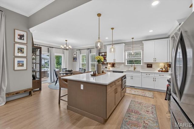 512 Spruce Hollow Court, Wentzville, MO 63385