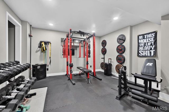 512 Spruce Hollow Court, Wentzville, MO 63385