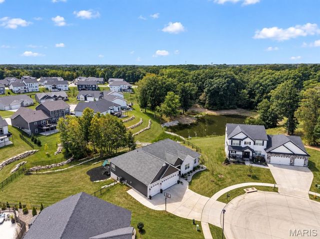 512 Spruce Hollow Court, Wentzville, MO 63385
