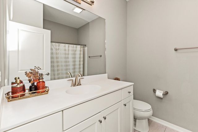 9914 Marnewood Drive, Johnston, IA 50131