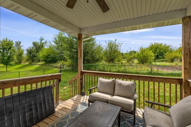 9914 Marnewood Drive, Johnston, IA 50131