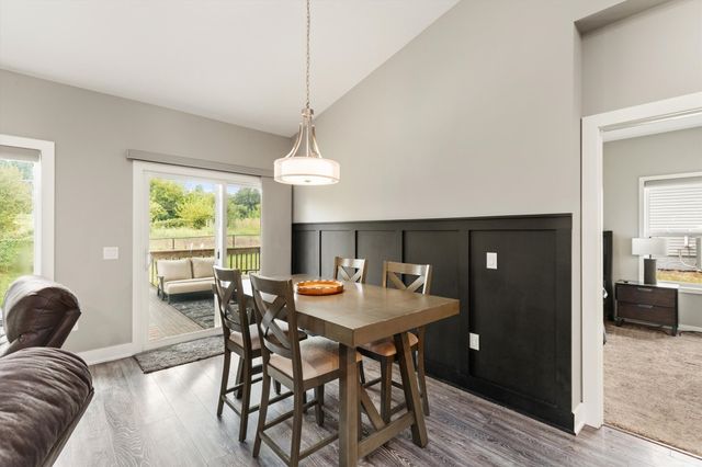 9914 Marnewood Drive, Johnston, IA 50131