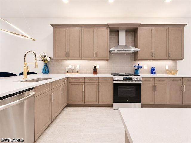 4446 Crimson AVE, Naples, FL 34119