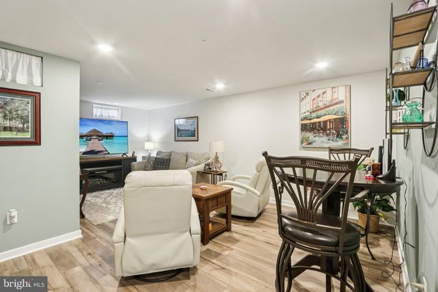 7626 CLAYTON AVE, Coopersburg, PA 18036