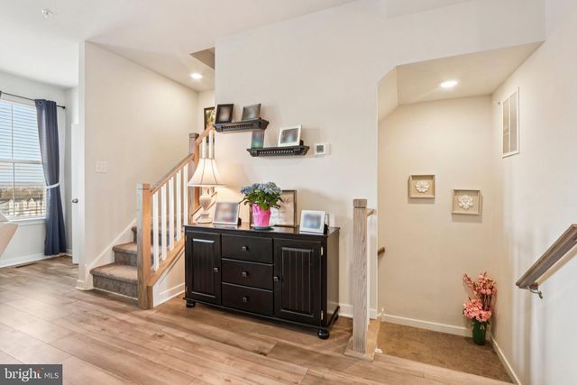 7626 CLAYTON AVE, Coopersburg, PA 18036