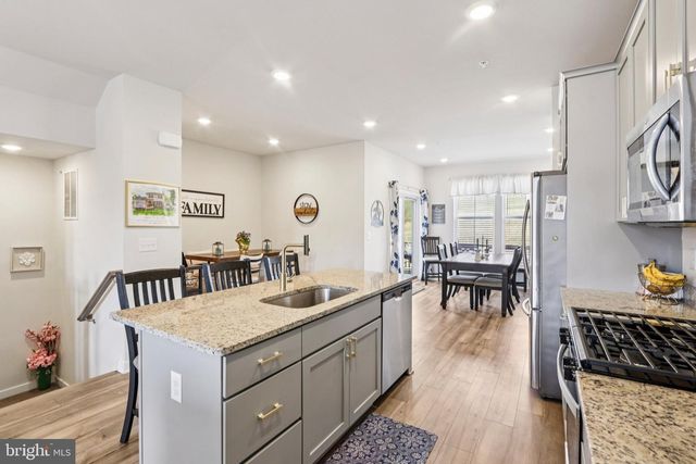 7626 CLAYTON AVE, Coopersburg, PA 18036