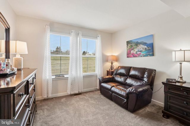 7626 CLAYTON AVE, Coopersburg, PA 18036