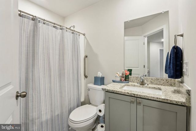 7626 CLAYTON AVE, Coopersburg, PA 18036