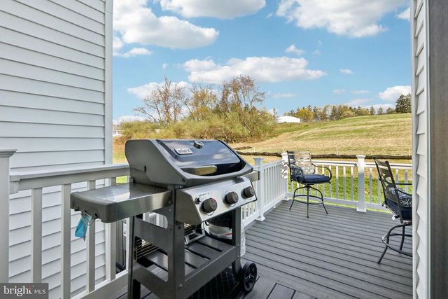 7626 CLAYTON AVE, Coopersburg, PA 18036