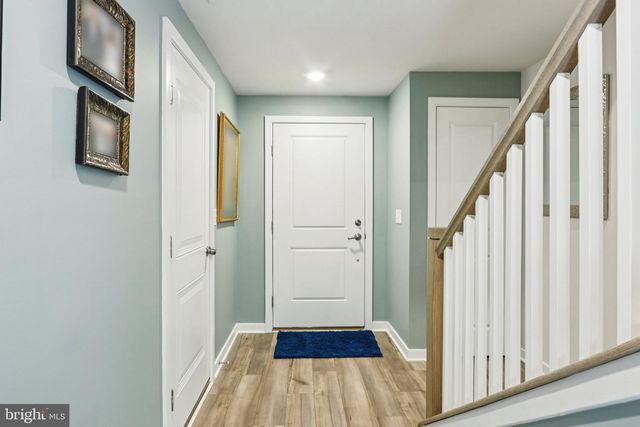 7626 CLAYTON AVE, Coopersburg, PA 18036
