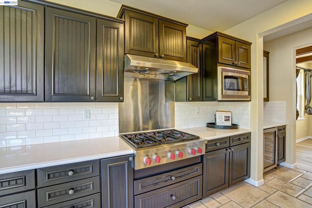 2746 Montego Bay St, Pittsburg, CA 94565