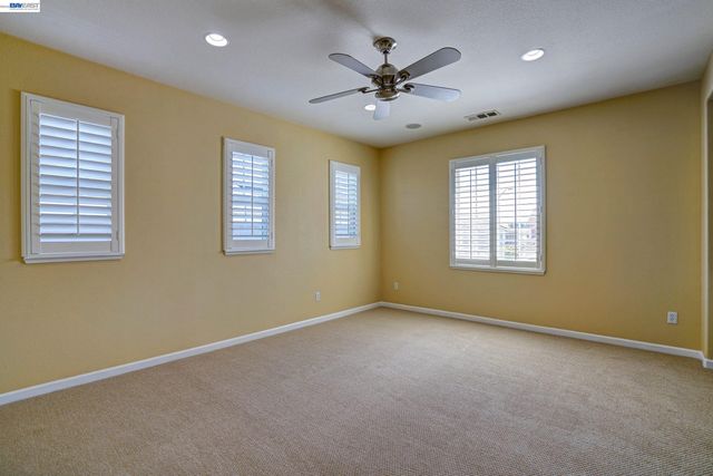2746 Montego Bay St, Pittsburg, CA 94565