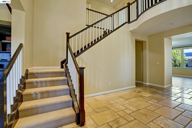 2746 Montego Bay St, Pittsburg, CA 94565