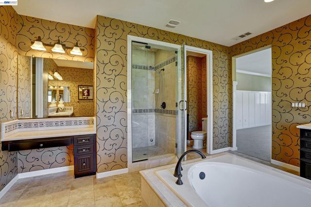 2746 Montego Bay St, Pittsburg, CA 94565