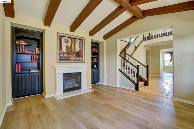 2746 Montego Bay St, Pittsburg, CA 94565