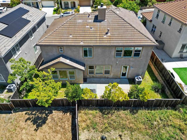 2746 Montego Bay St, Pittsburg, CA 94565
