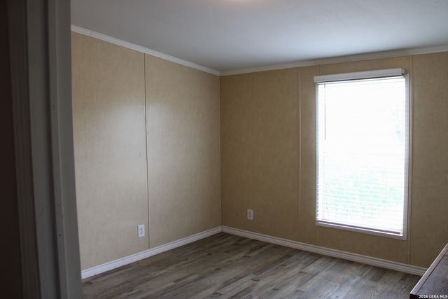 3554 Fm 1332, Jourdanton, TX 78026