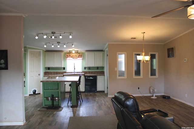 3554 Fm 1332, Jourdanton, TX 78026