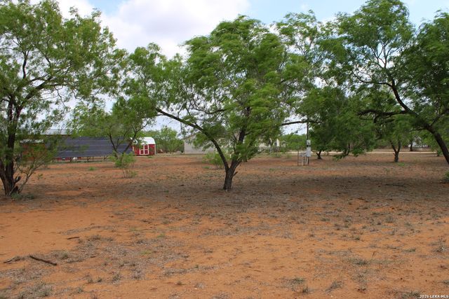 3554 Fm 1332, Jourdanton, TX 78026