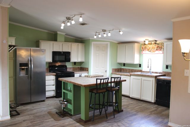 3554 Fm 1332, Jourdanton, TX 78026