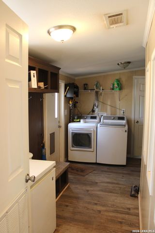 3554 Fm 1332, Jourdanton, TX 78026