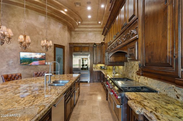 9151 N FIRERIDGE Trail, Fountain Hills, AZ 85268