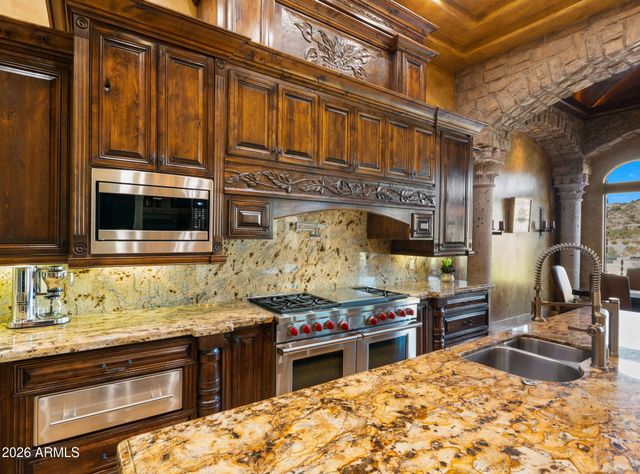 9151 N FIRERIDGE Trail, Fountain Hills, AZ 85268