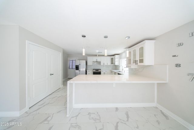 2317 W DANBURY Road, Phoenix, AZ 85023