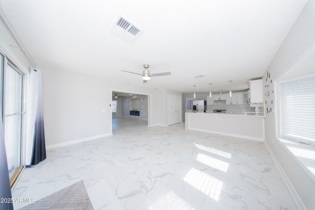 2317 W DANBURY Road, Phoenix, AZ 85023