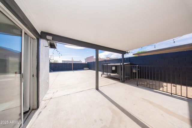 2317 W DANBURY Road, Phoenix, AZ 85023