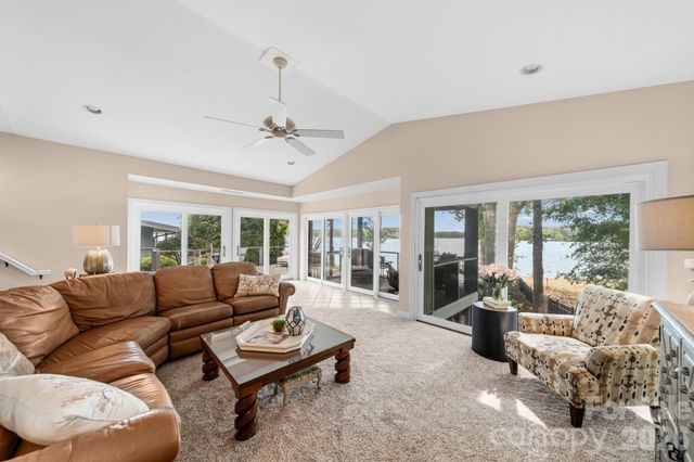 14 King Haigler Chase Court, Clover, SC 29710