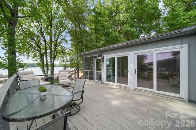 14 King Haigler Chase Court, Clover, SC 29710