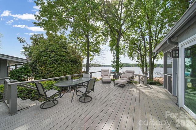 14 King Haigler Chase Court, Clover, SC 29710