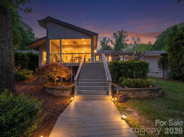 14 King Haigler Chase Court, Clover, SC 29710