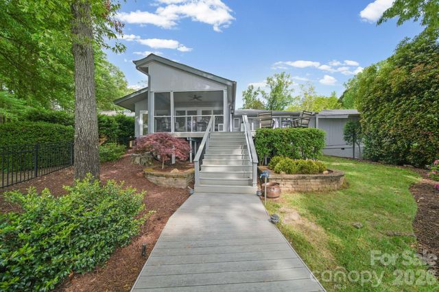 14 King Haigler Chase Court, Clover, SC 29710