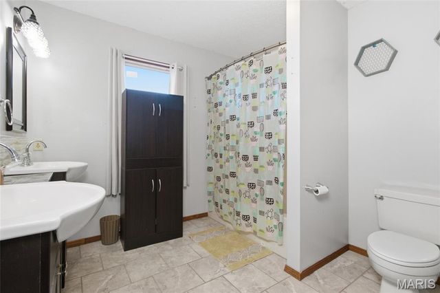 20440 Sweetwater Road, Waynesville, MO 65583