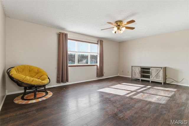 20440 Sweetwater Road, Waynesville, MO 65583