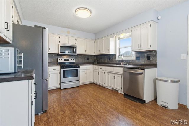 20440 Sweetwater Road, Waynesville, MO 65583