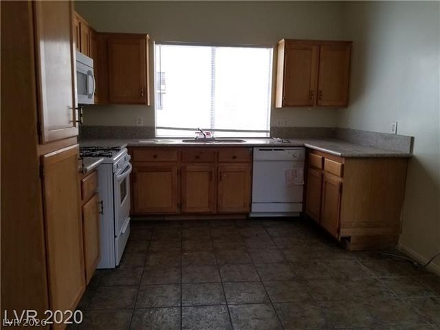 9937 La Paca Avenue, Las Vegas, NV 89117