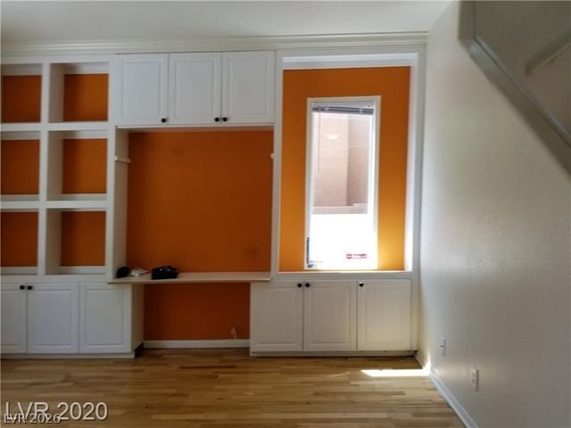 9937 La Paca Avenue, Las Vegas, NV 89117