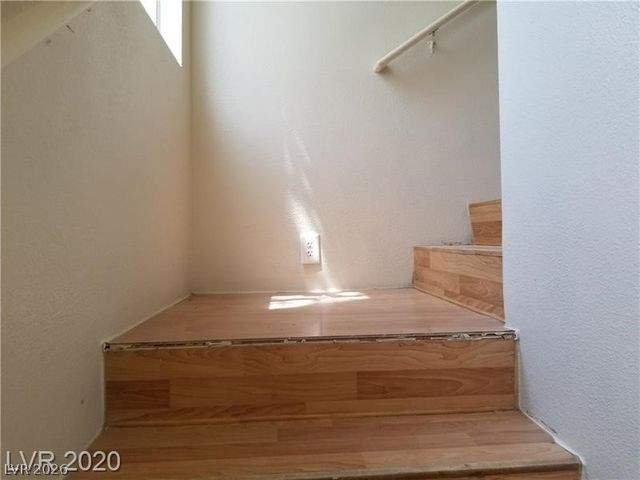 9937 La Paca Avenue, Las Vegas, NV 89117