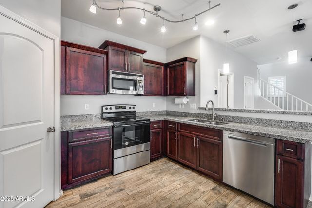 2035 E HEARTWOOD Lane, Phoenix, AZ 85022