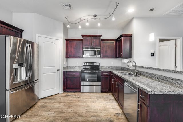 2035 E HEARTWOOD Lane, Phoenix, AZ 85022