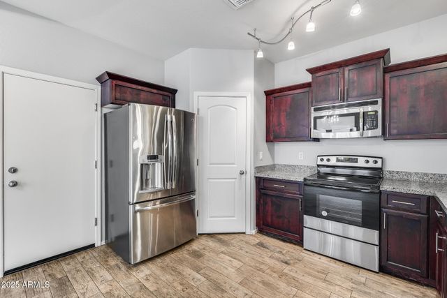 2035 E HEARTWOOD Lane, Phoenix, AZ 85022