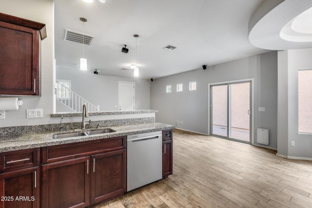 2035 E HEARTWOOD Lane, Phoenix, AZ 85022