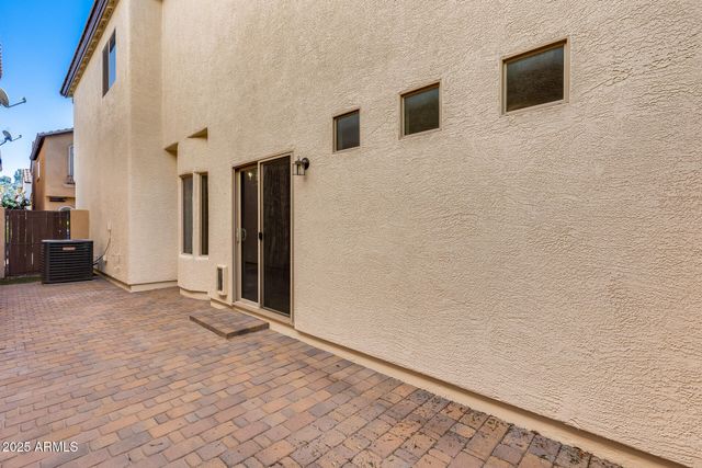 2035 E HEARTWOOD Lane, Phoenix, AZ 85022